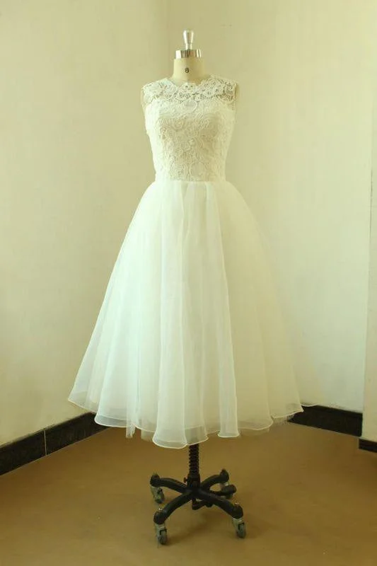 Bridelily Elegent Lace Tulle A-line Mini Wedding Dress