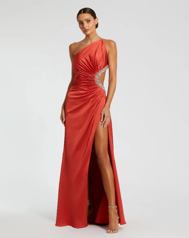 Show-Stopping Evening Gown Mac Duggal 11692 Long Prom Fitted Dress