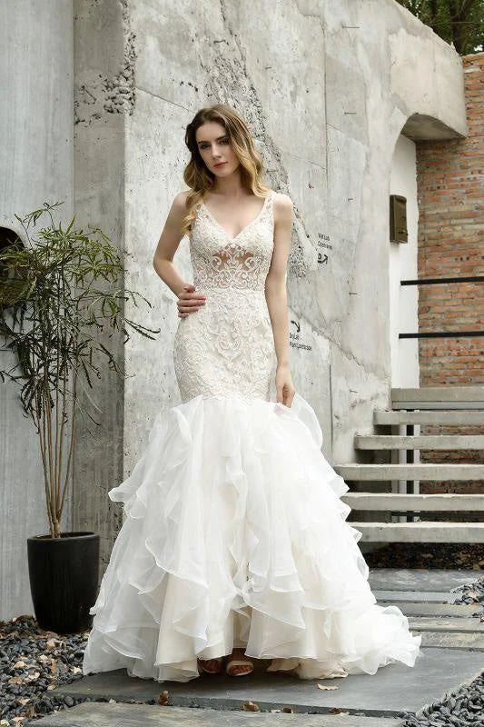 Bridelily Amazing Tulle Lace Sleeveless Mermaid Wedding Dress