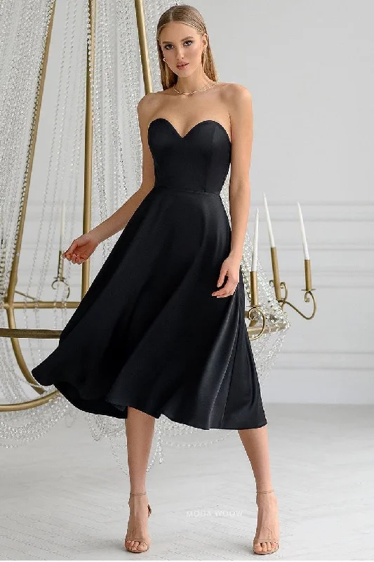 Sweetheart Black Short Homecoming Dress Simple Style