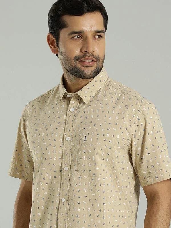 Men Printed Half Sleeve Cotton Shirt