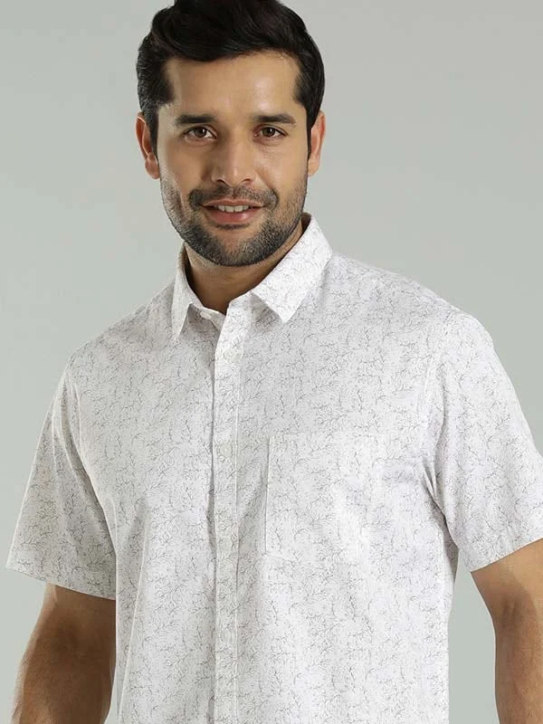 Men Printed Half Sleeve Cotton Shirt